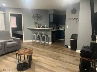 Photo #4: 2737236 Listing 