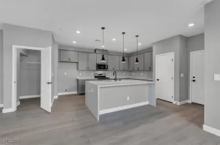 Photo #5: 2737255 Listing 