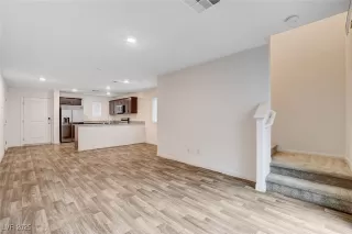 Photo #5: 2737261 Listing 