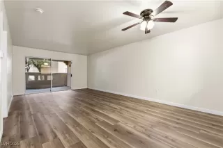 Photo #2: 2737301 Listing 