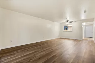 Photo #4: 2737301 Listing 