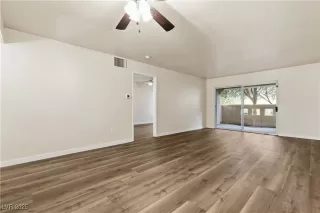 Photo #5: 2737301 Listing 