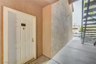 Photo #4: 2737302 Listing 