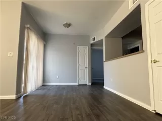 Photo #2: 2737311 Listing 