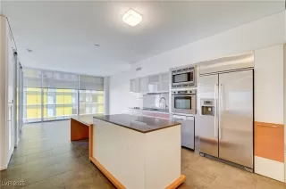 Photo #1: 2737374 Listing