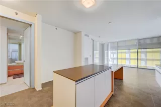 Photo #2: 2737374 Listing