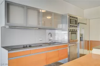 Photo #5: 2737374 Listing