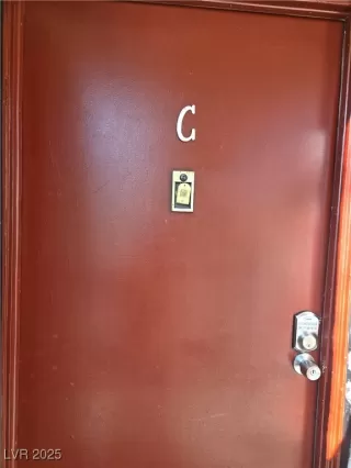 More Details about MLS # 2737395 : 3275 ARVILLE STREET C