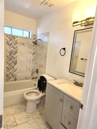 Photo #1: 2737395 Listing 