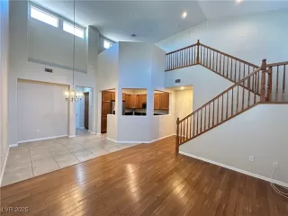 Photo #2: 2737405 Listing 