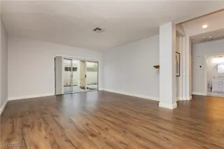 Photo #5: 2737408 Listing 