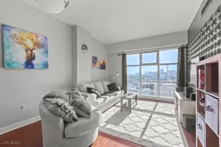 Photo #5: 2737414 Listing 