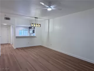 Photo #6: 2737462 Listing 