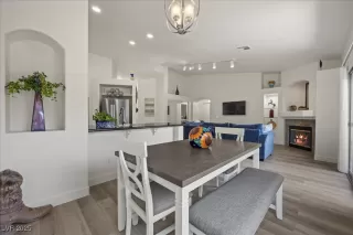 Photo #4: 2737463 Listing