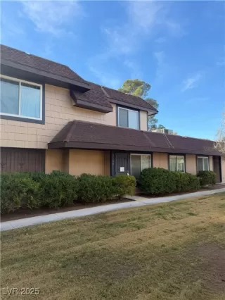 Photo #1: 2737466 Listing