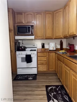 Photo #6: 2737466 Listing