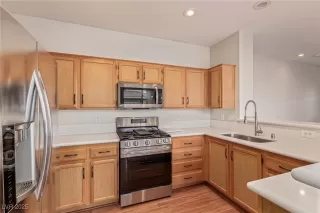 Photo #5: 2737510 Listing 