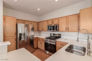 Photo #6: 2737510 Listing 