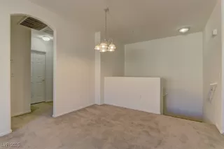 Photo #3: 2737519 Listing 