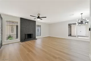 Photo #6: 2737544 Listing 