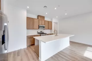 Photo #6: 2737556 Listing 