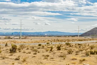 Photo #5: 2737557 Listing 