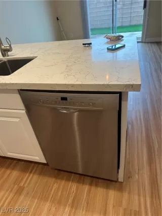 Photo #6: 2737562 Listing 