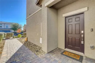 Photo #1: 2737579 Listing 