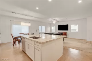 Photo #5: 2737579 Listing 