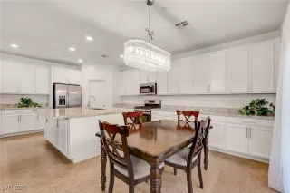 Photo #6: 2737579 Listing 