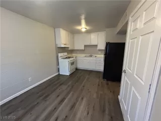 Photo #6: 2737601 Listing 