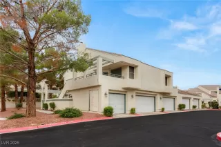 Photo #1: 2737617 Listing