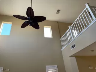 Photo #3: 2737638 Listing 