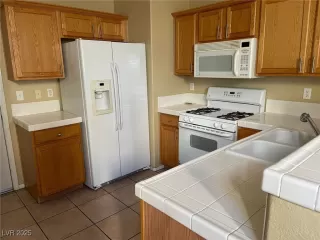 Photo #6: 2737638 Listing 