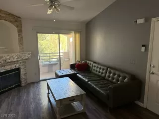 Photo #4: 2737639 Listing 