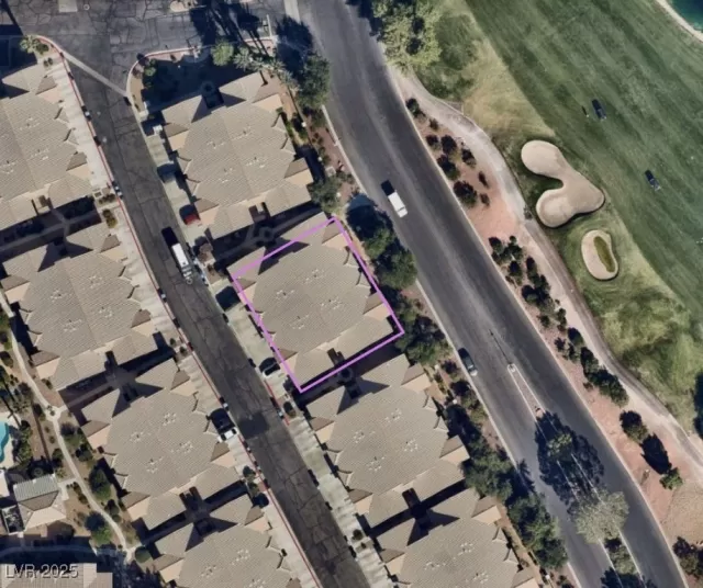 MLS: 2737693 Condo For Sale