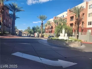 Photo #2: 2737700 Listing 