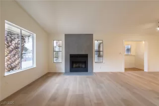 Photo #5: 2737717 Listing 