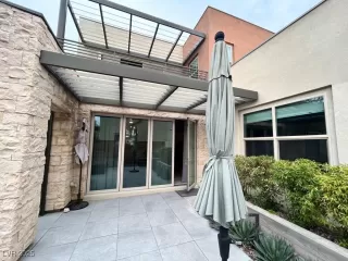 Photo #1: 2737723 Listing