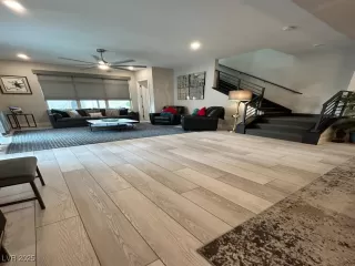 Photo #4: 2737723 Listing