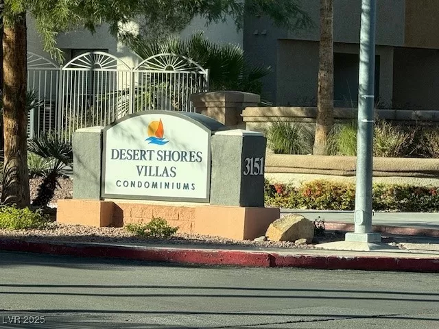 MLS: 2737733 Condo For Sale