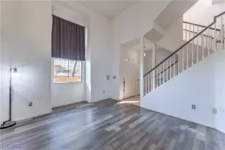 Photo #6: 2737798 Listing