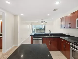 Photo #6: 2737808 Listing 