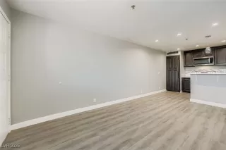 Photo #2: 2737834 Listing