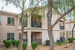 Photo #3: 2737842 Listing 