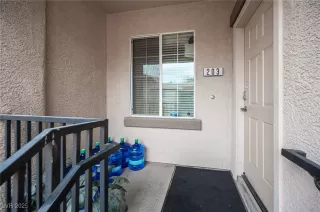 Photo #4: 2737842 Listing 