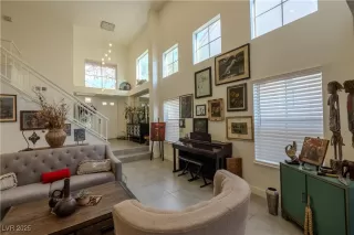 Photo #4: 2737858 Listing