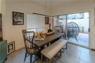 Photo #6: 2737858 Listing