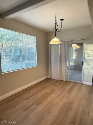 Photo #4: 2737902 Listing 