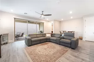 Photo #5: 2737938 Listing 